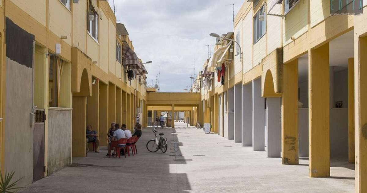 Viaggio ai margini di Bari, nel quartiere nascosto e senza riscatto: Enziteto